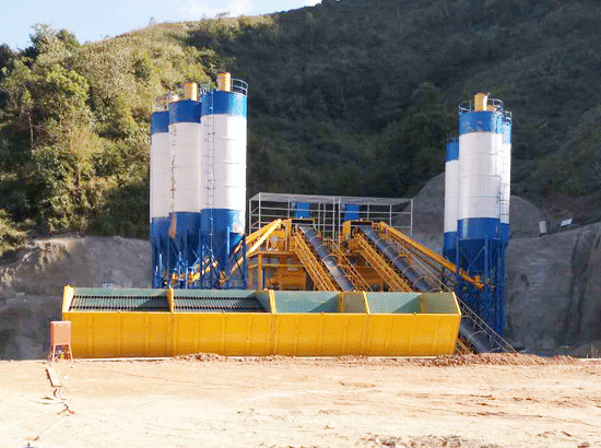  Yunnan Honghe Lvchun County Jianxin double 120 concrete mix