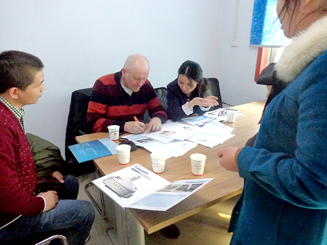 Russian customers came to Jianxin to sign commercial concret