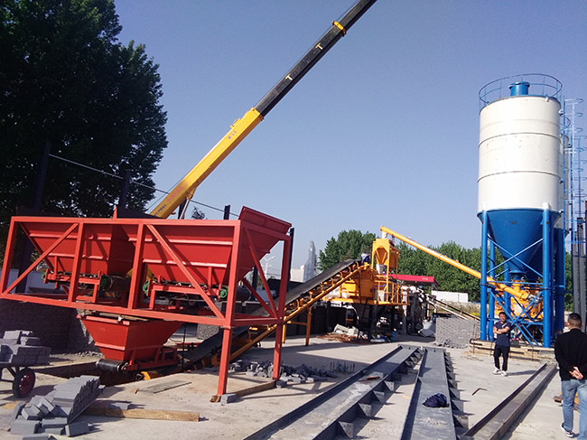 Zhengzhou Jianxin Machinery 25 cubic concrete mixing plant equipment sent to Luoyang, Henan, China