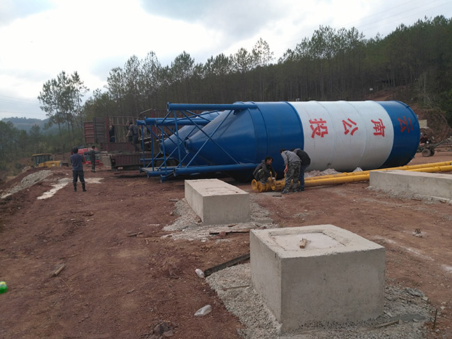 Zhengzhou Jianxin 120 environmental concrete mixing plant was planted in Yunnan.