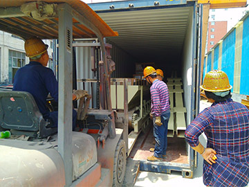 The sales continued and Zhengzhou Jianxin Machinery exported a set of YHZS25 mobile concrete batchin