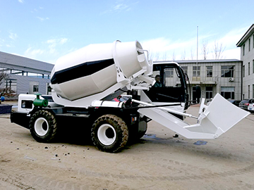 3.5 cubic meter self-loading mixer