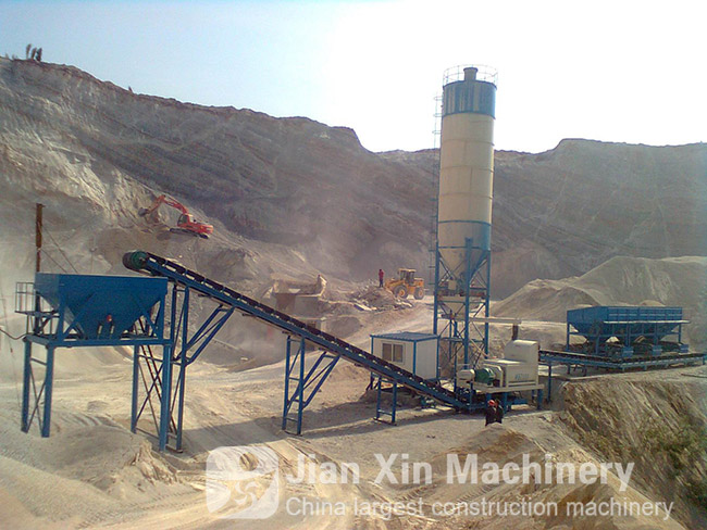 Construction site of 300T stabilized soil mixing plant produced by Zhengzhou Jianxin Machinery.