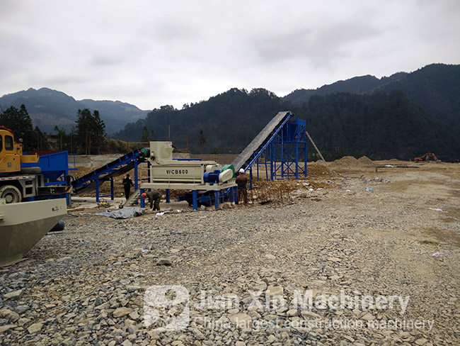 Zhengzhou jianxin machinery produces 600T stabilized soil mixing station in guizhou, China.