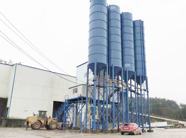 What is the cost of HZS180 concrete batching plant investment?(图1)